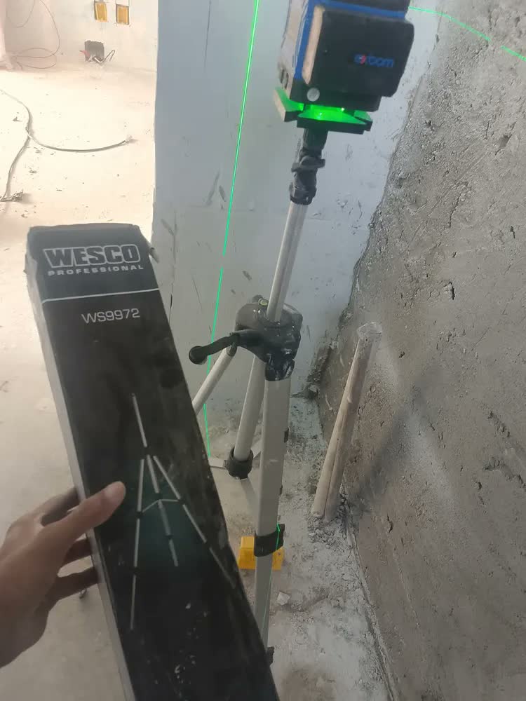 foto de Tripe Para Nivel A Laser Com Bolha Manual Ws9972 Wesco