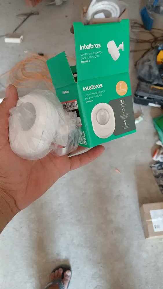 foto de Sensor De Movimento Acende Luz Espi 360 A Intelbras