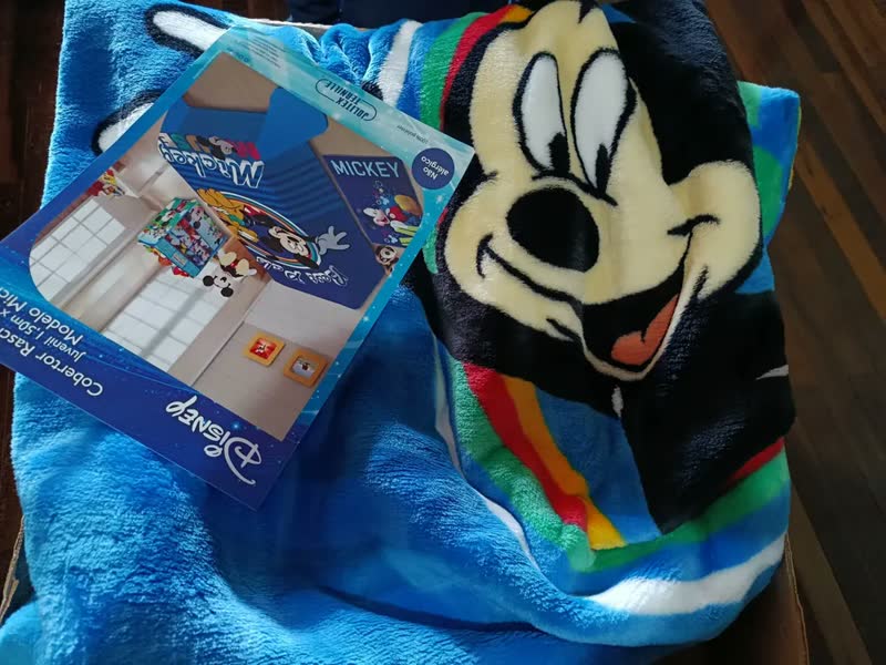 foto de Cobertor Solteiro Azul Jolitex Ternille Mickey 100% Poliéster