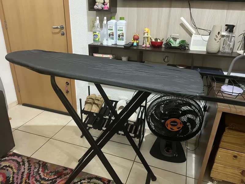 foto de Mesa De Passar Suprema Jumbo Açomix Estrutura Reforçada Porta-Ferro Dobravel