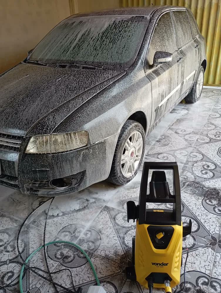 foto de Lavadora De Alta Pressão Lav2000 Vonder Cor Amarelo Frequência 60Hz