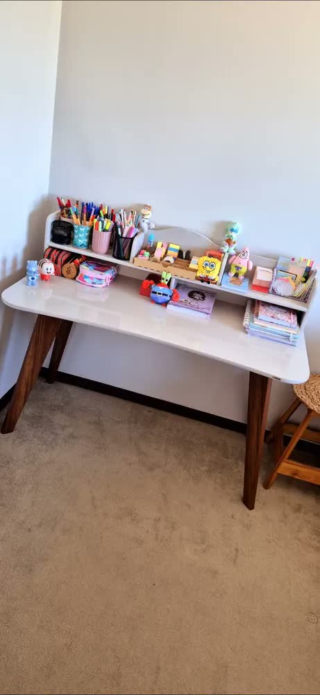 foto de Escrivaninha Pé Palito Sofia Artely 120cm Com Nicho Mesa Estudo Office