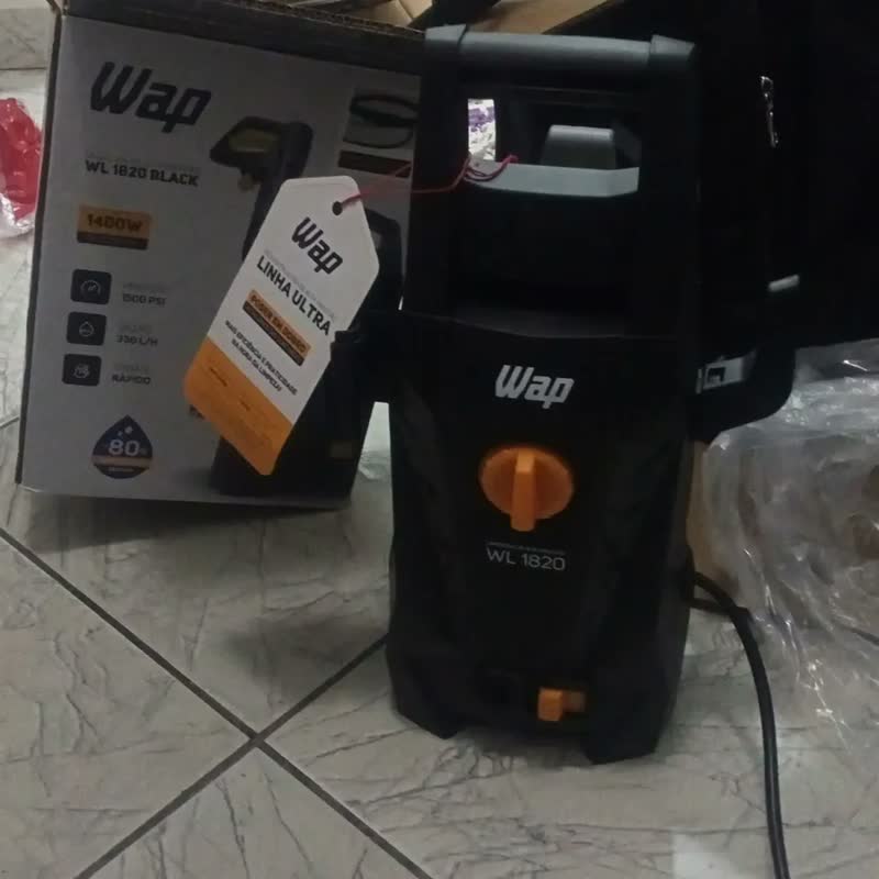 foto de Lavadora de Alta Pressão WAP WL 1820 1400W com Stop Total, Jato Leque e Concentrado