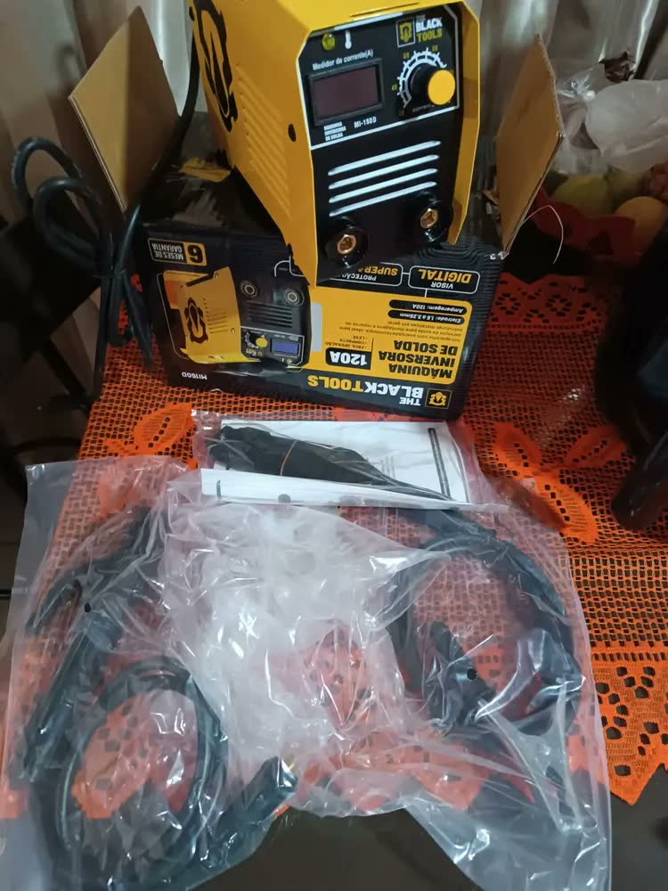 foto de Máquina Inversora De Solda Portatil Mma Eletrodo MI150D 120A The Black Tools