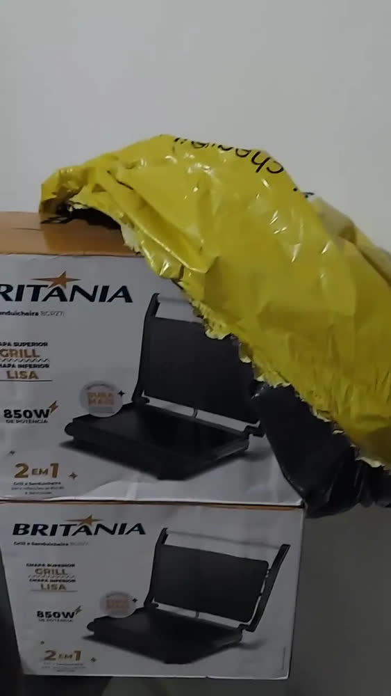 foto de Sanduicheira E Grill Press Inox Antiaderente 2 Em 1 Britânia