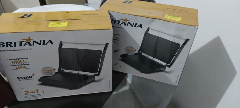 foto de Sanduicheira E Grill Press Inox Antiaderente 2 Em 1 Britânia