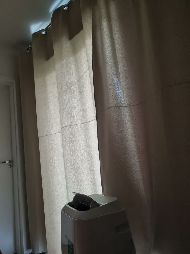 foto de Cortina 2.00 x 1.80 m Blackout Blecaute Avelã Corta Luz Em Tecido Grosso Para Quarto E Sala Casa Laura Enxovais