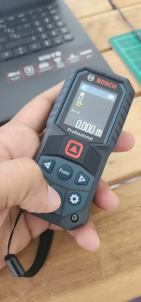 foto de Trena Medidor De Distância A Laser 50m Glm 50-27 C Bosch