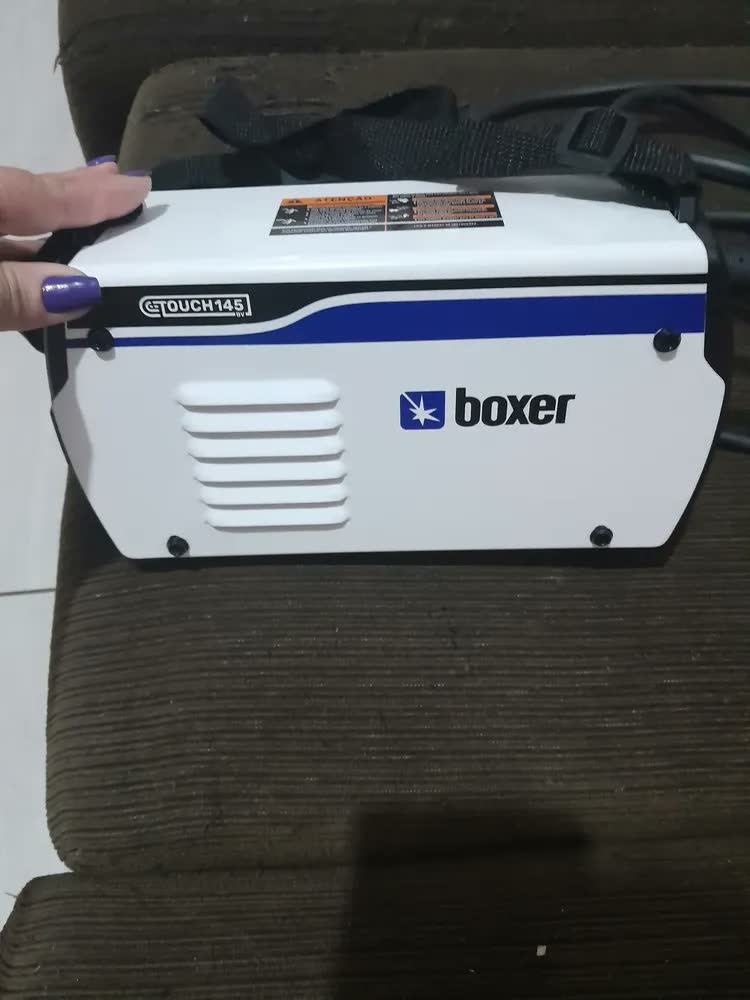 foto de Máquina Inversora De Solda 140 Amperes Touch145 Boxer Cor Azul