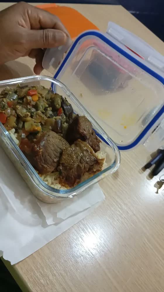 foto de Conjunto 6 Pote Vidro Hermético Marmita Tampa Plástico 640ml