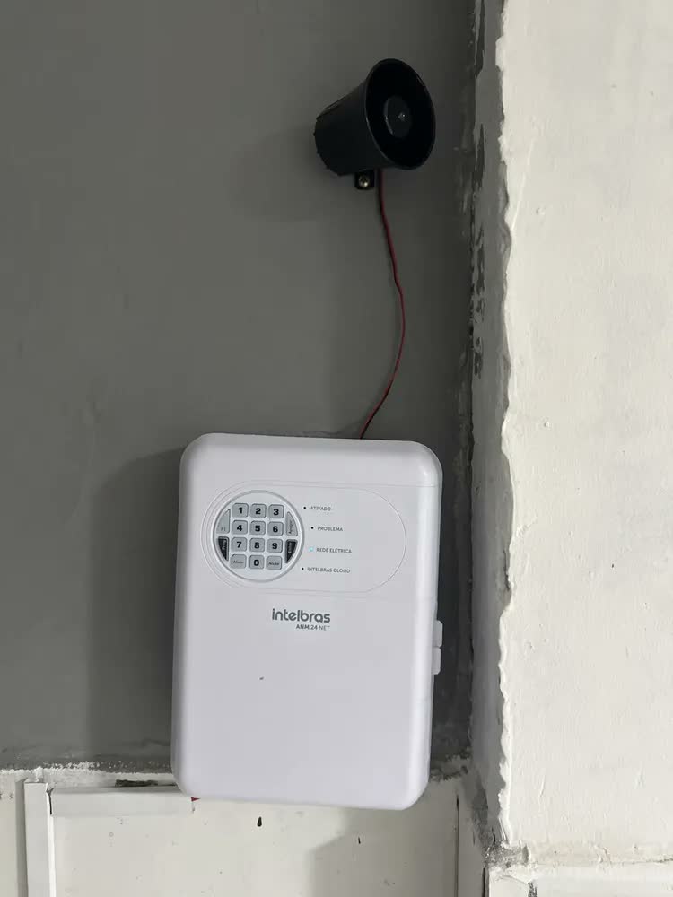foto de Kit Alarme Anm 24 2 Sensores Presença Ivp 1000 Pet Intelbras