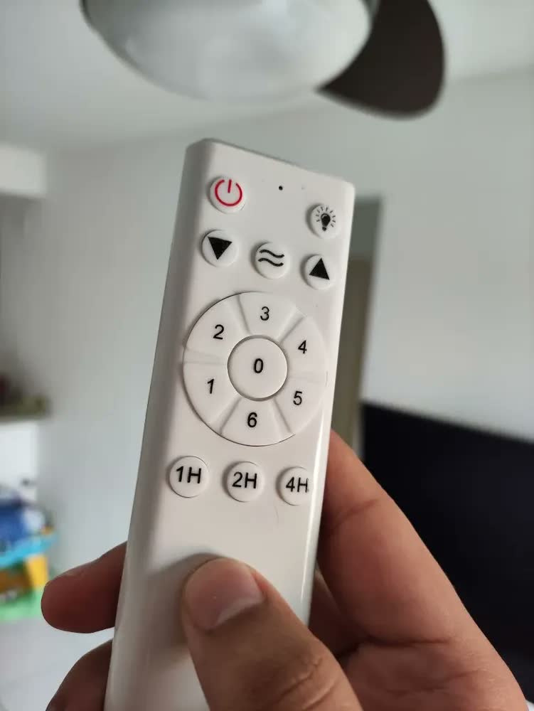 foto de Ventilador De Teto Inverter Elluz 3 Pás Branco E Cinza Com Controle Remoto Ventisol