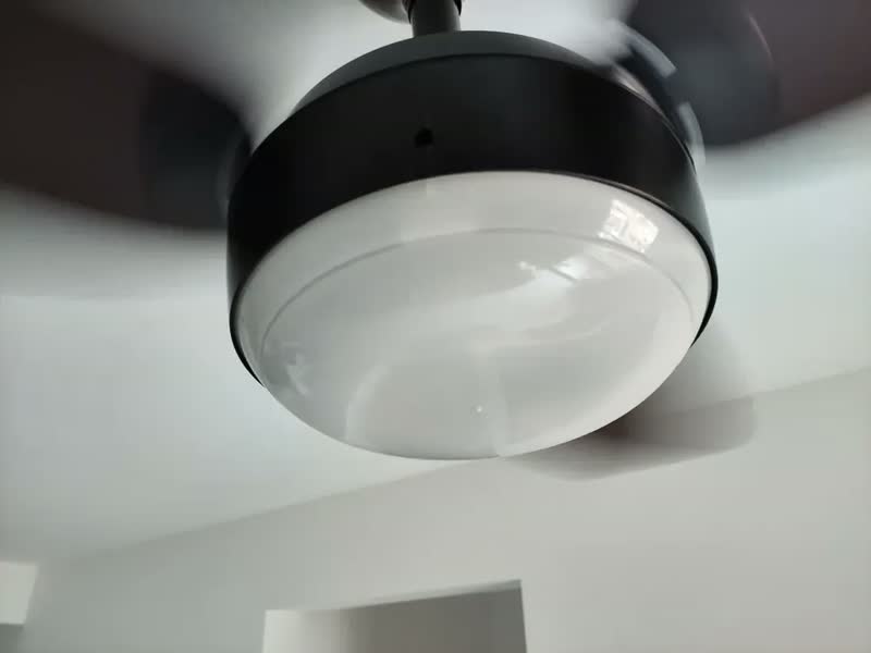 foto de Ventilador De Teto Inverter Elluz 3 Pás Branco E Cinza Com Controle Remoto Ventisol