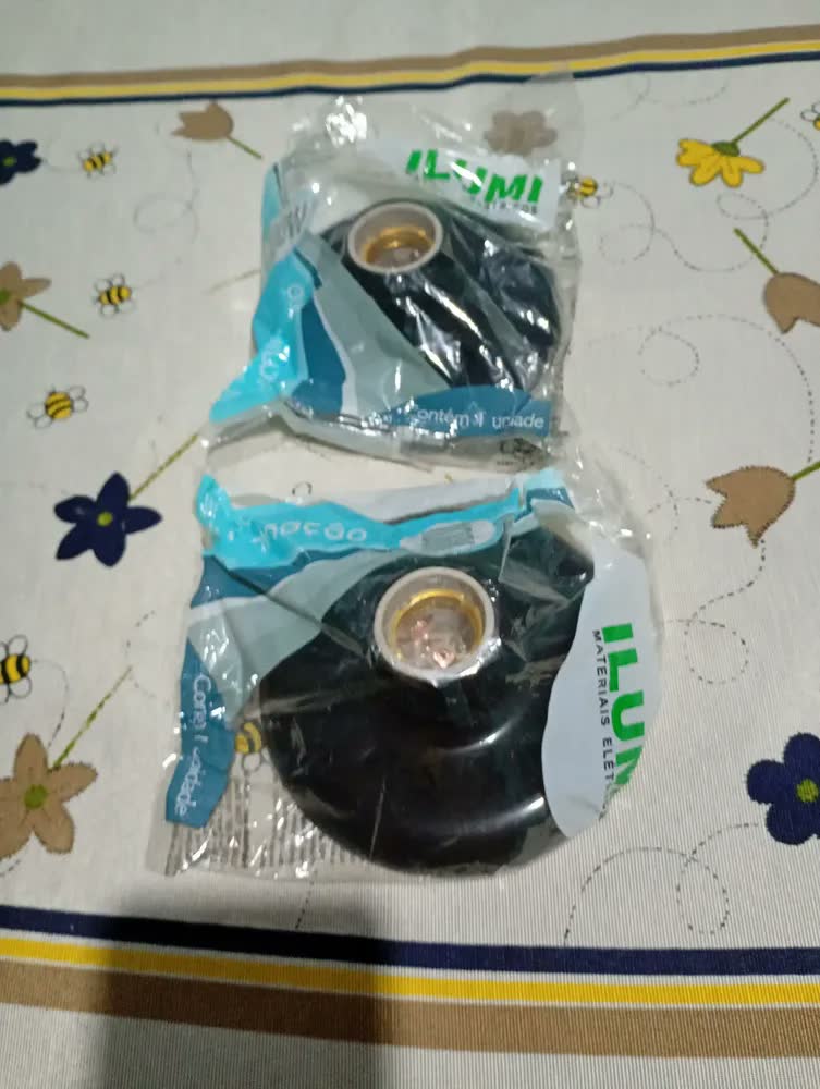 foto de Kit 2 Plafonnier Plafon 100w Bocal Soquete E27 Em Porcelana Cor Branco