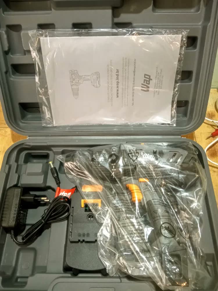 foto de Parafusadeira E Furadeira De Impacto K21 ID03 Sem Fio Com Maleta Organizadora Bivolt WAP
