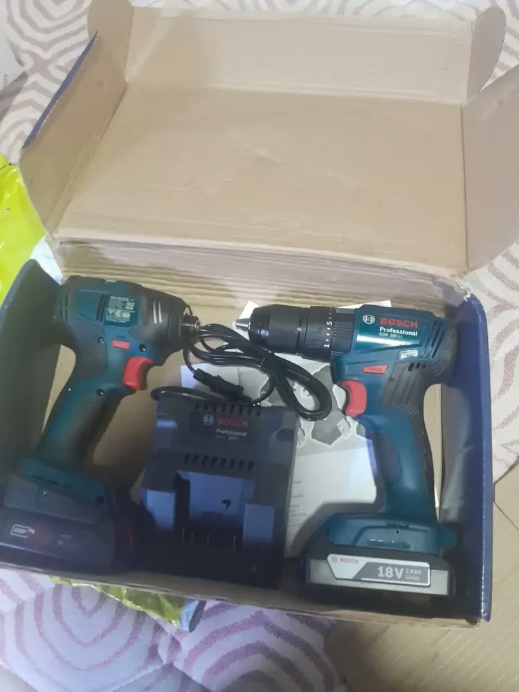foto de Combo Furadeira Gsb 185-li + Chave Impacto Gdr 18v-200 Bosch