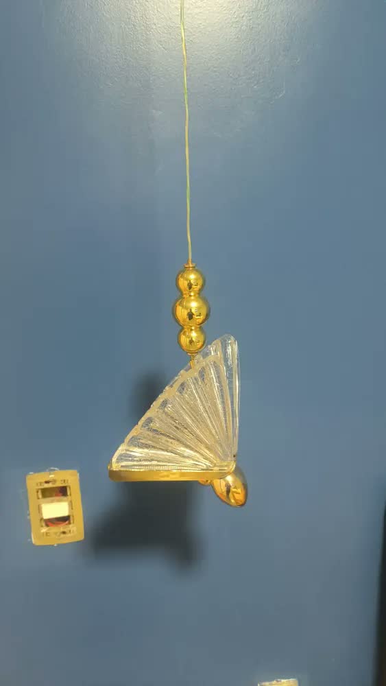 foto de Luminária Pendente Led Borboleta Gold Moderno 3000k vlx