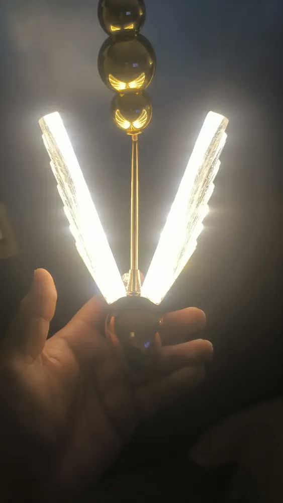 foto de Luminária Pendente Led Borboleta Gold Moderno 3000k vlx