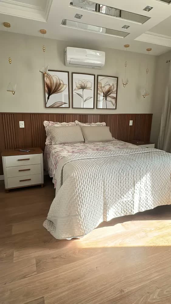 foto de Luminária Pendente Led Borboleta Gold Moderno 3000k vlx