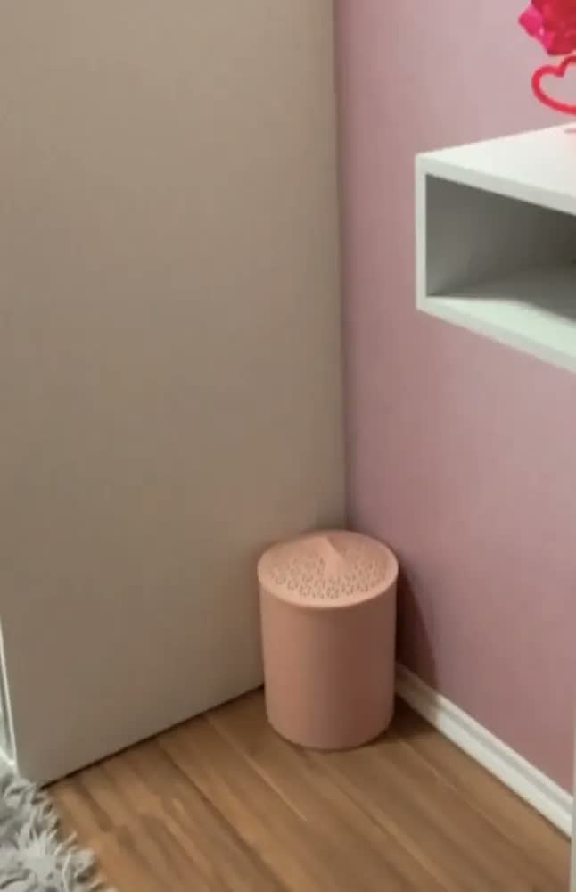 foto de Cesto de Roupas Antiviral Baby Mel Branco Para Quarto de Bebê 10L