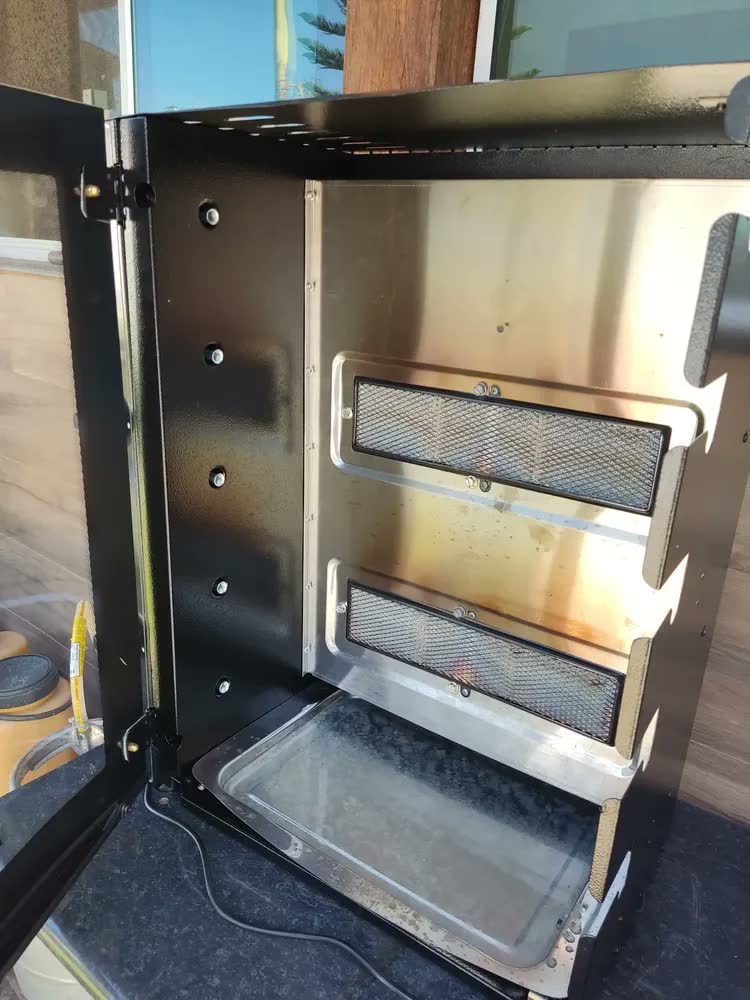 foto de Churrasqueira Elétrica Progás PRAC-05I Aço Inox Preto Bivolt