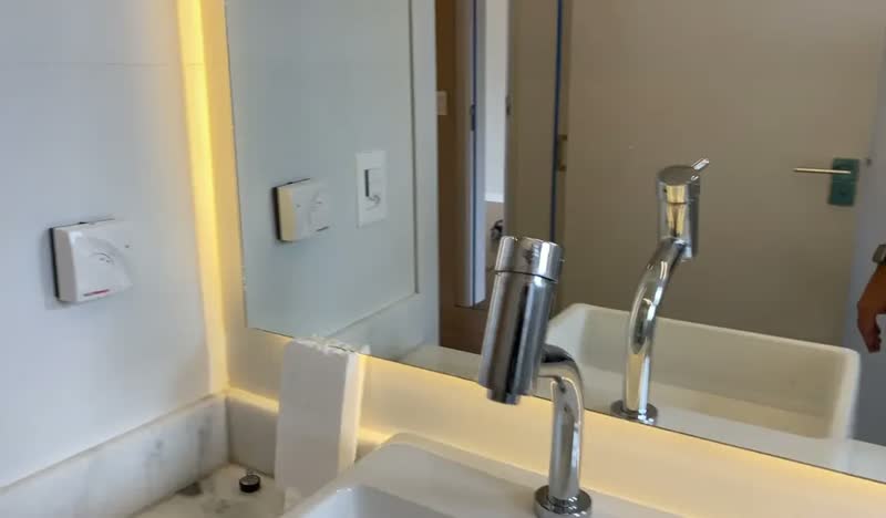 foto de Espelho Retangular Iluminado Led 110 X100 Lapidado Banheiro