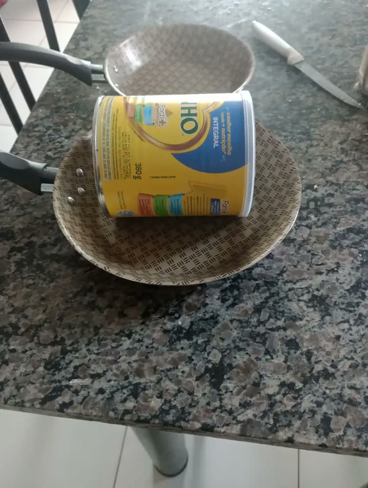 foto de Frigideira Tramontina Turim em Alumínio com Revestimento Interno e Externo em Antiaderente Starflon Max Vermelha 26 cm 1,8 L