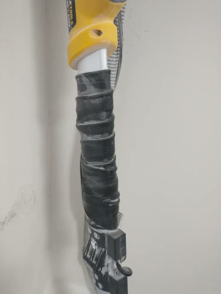 foto de Lixadeira Teto E Parede Telescópica Profissional Com Led E Saco Coletor The Black Tools Btl750 750w