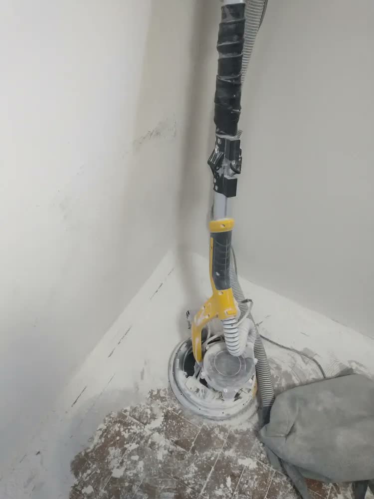 foto de Lixadeira Teto E Parede Telescópica Profissional Com Led E Saco Coletor The Black Tools Btl750 750w