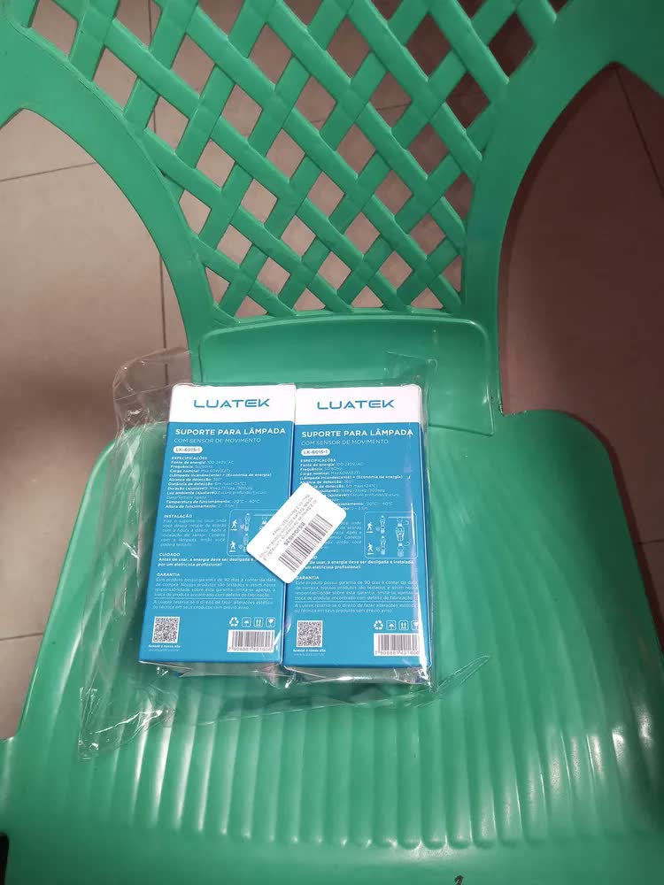 foto de Kit 2 Sensor De Presença E Movimento Iluminação Lâmpada Soquete E27 Fotocélula Infravermelho Bivolt Acende E Desliga Automático Thop Tech Importados