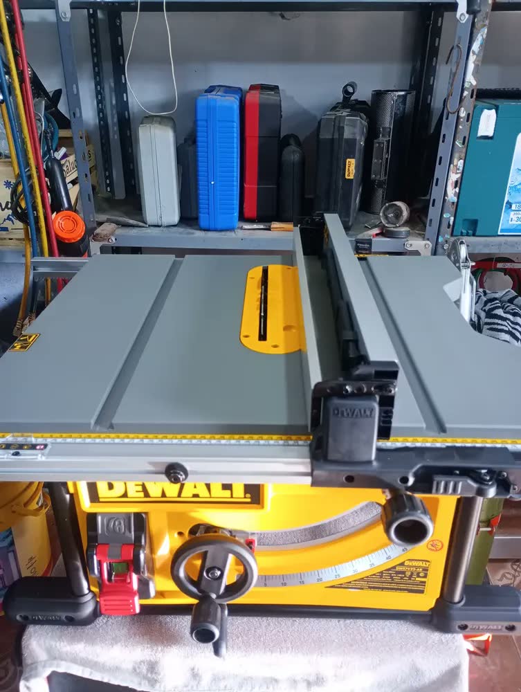 foto de Serra Circular De Mesa Dwe7492 2000w Dewalt Com Disco