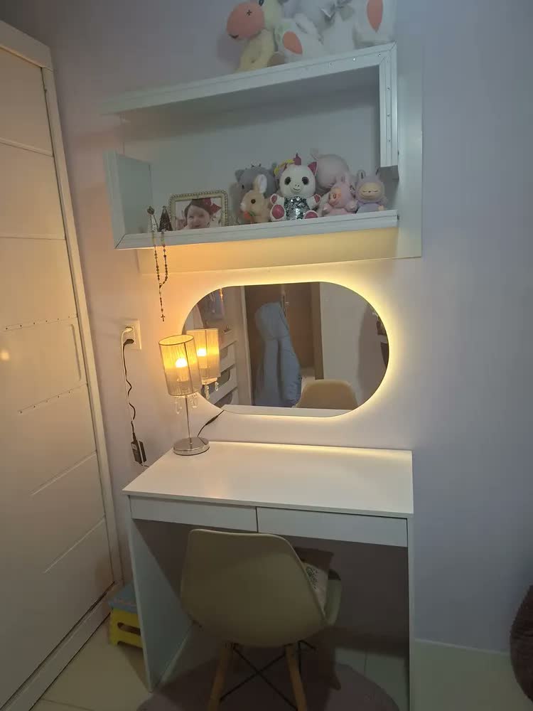 foto de Espelho Decorativo Oval 80x50 Led Salão De Beleza Lapidado Moldura Branco Quente