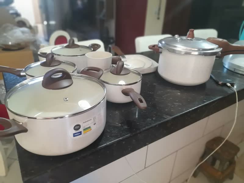foto de Conj de Panelas 8 Peças Ceramic Life Smart Plus Vanilla - Brinox