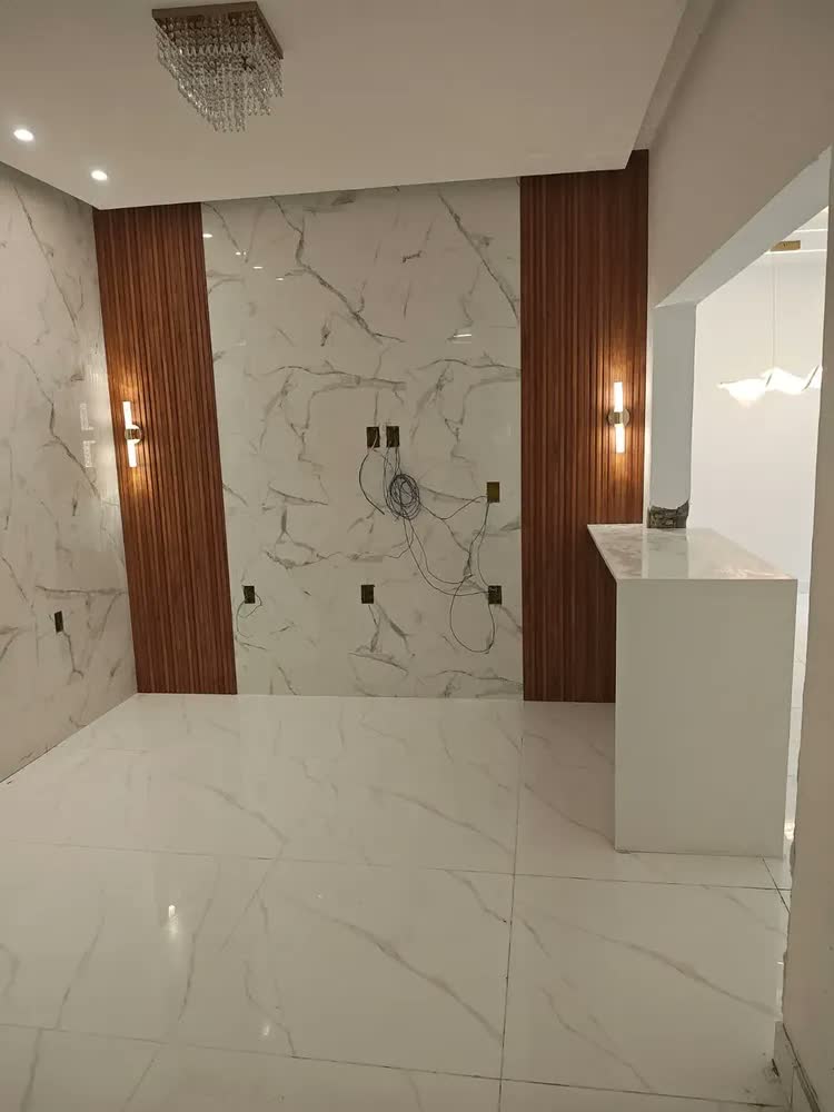 foto de Painel Ripado Interno Em Wpc 2,90m X 15cm Cor Carvalho