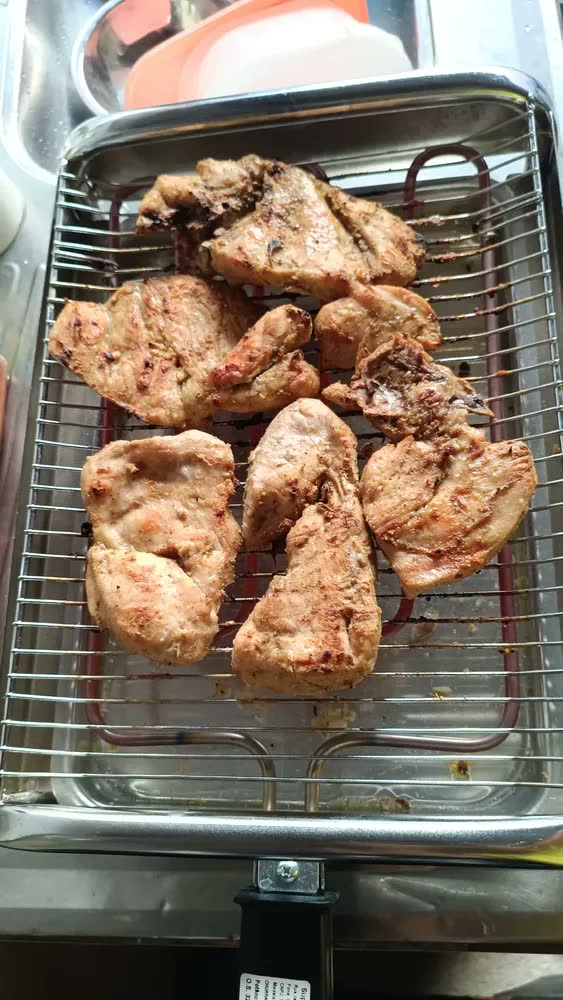 foto de Churrasqueira Elétrica Grill Com Tampa Sem Fumaça Oferta