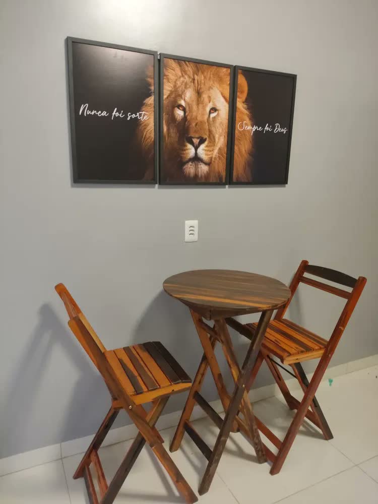 foto de Quadro Decorativo Leão Nunca Foi Sorte Sempre Foi Deus Azul