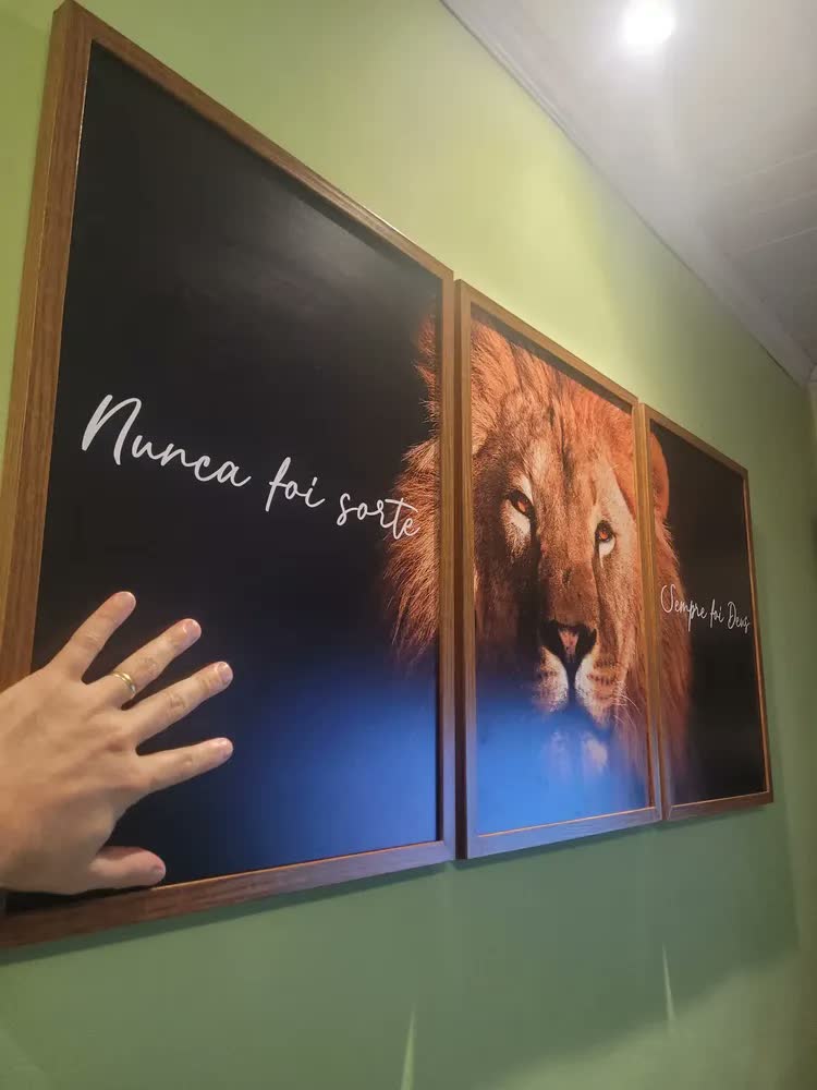 foto de Quadro Decorativo Leão Nunca Foi Sorte Sempre Foi Deus Azul
