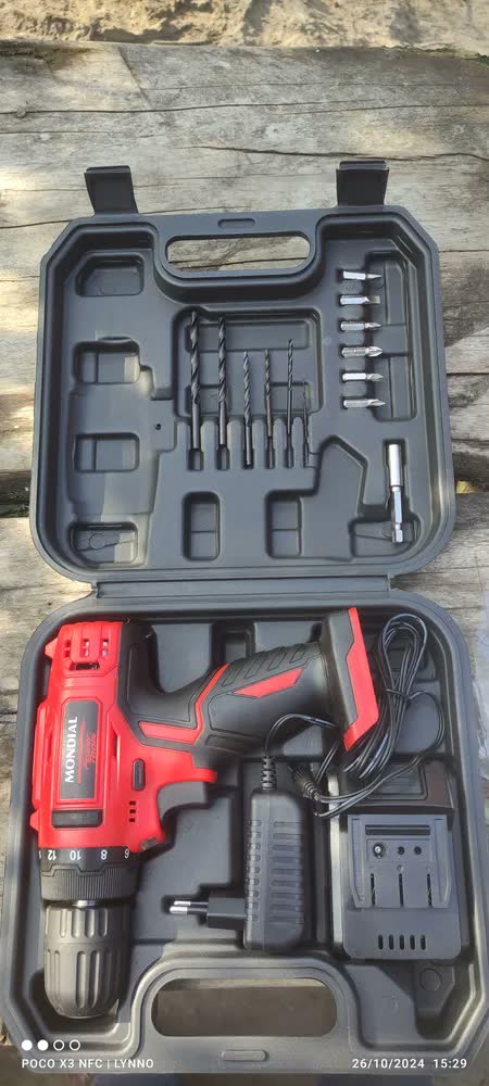 foto de Furadeira e Parafusadeira à Bateria, Mondial, 12V - FPF-06M