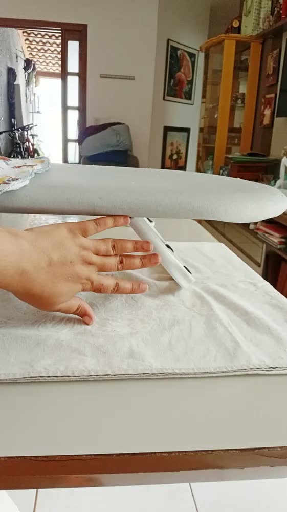 foto de Tábua De Mesa Passar Roupa Dobrável Portátil Tecido Térmico
