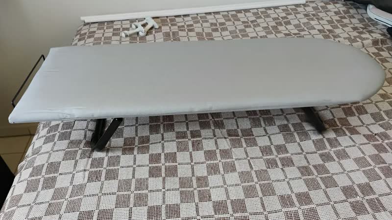 foto de Tábua De Mesa Passar Roupa Dobrável Portátil Tecido Térmico