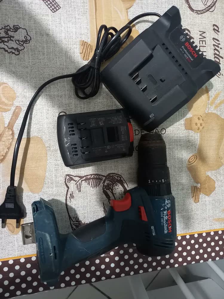 foto de Furadeira Parafusadeira Impacto Bosch S/ Fio Gsb185li-1 Bateria e Carregador