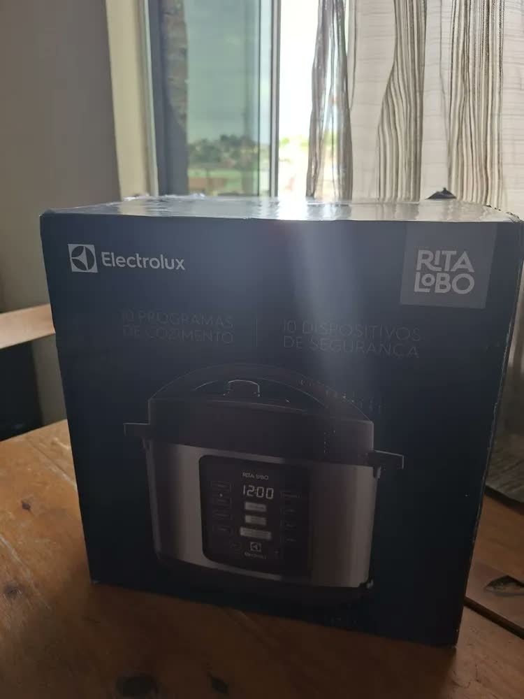 foto de Panela De Pressão Elétrica Electrolux 5l Por Rita Lobo Pcc15