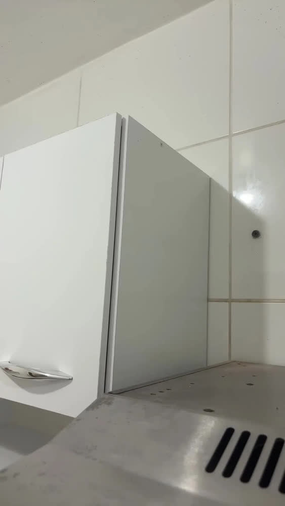 foto de Armário Aéreo AJL Branco 4 Portas com Nicho de Madeira