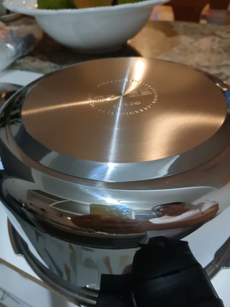 foto de Panela De Pressão Rochedo Inox Trendy 6 litros Fechamento Externo Com Cesta De Vapor