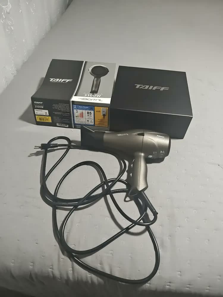 foto de Secador de Cabelo Profissional Unique Digital Tourmaline e Íons Negativos 3100W Taiff