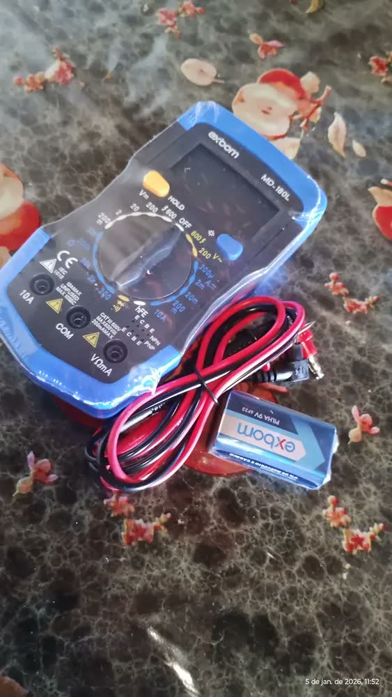 foto de Multímetro Digital Profissional Exbom MD-180L Portátil LCD