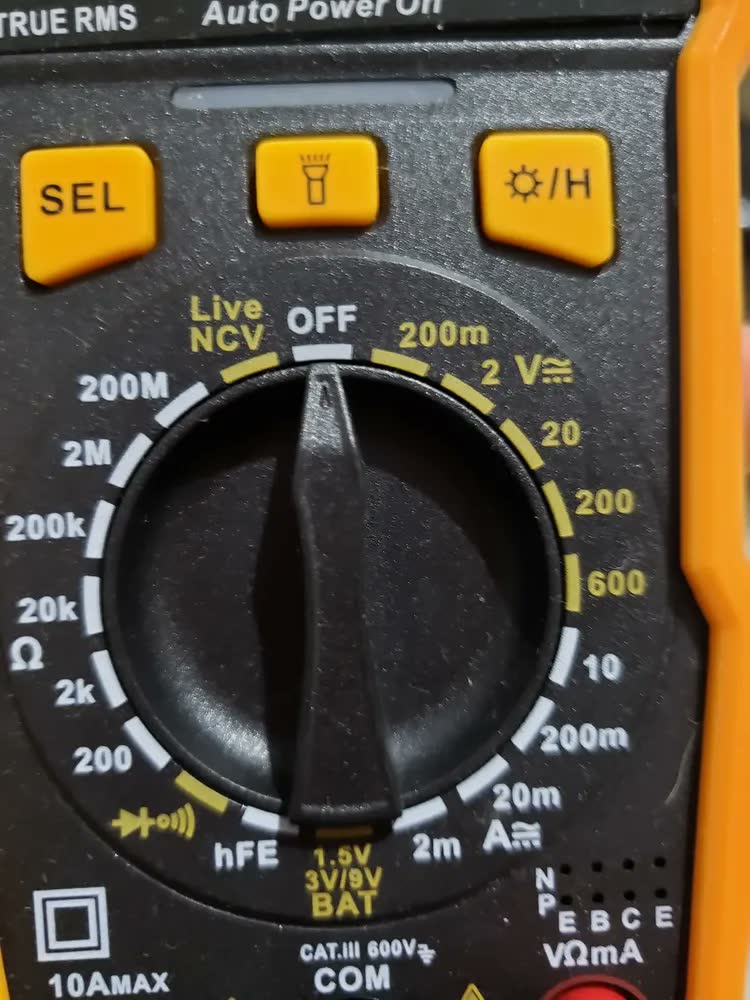 foto de Multimetro Digital Hm-1500 Hikari Profissional