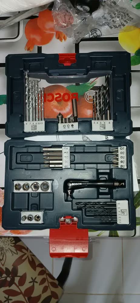 foto de Furadeira Impacto 1/2pol 850w Gsb16 Re Maleta Bosch + Kit Cor Azul