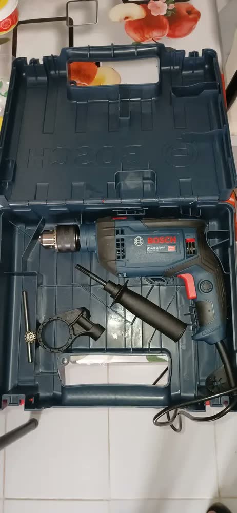 foto de Furadeira Impacto 1/2pol 850w Gsb16 Re Maleta Bosch + Kit Cor Azul