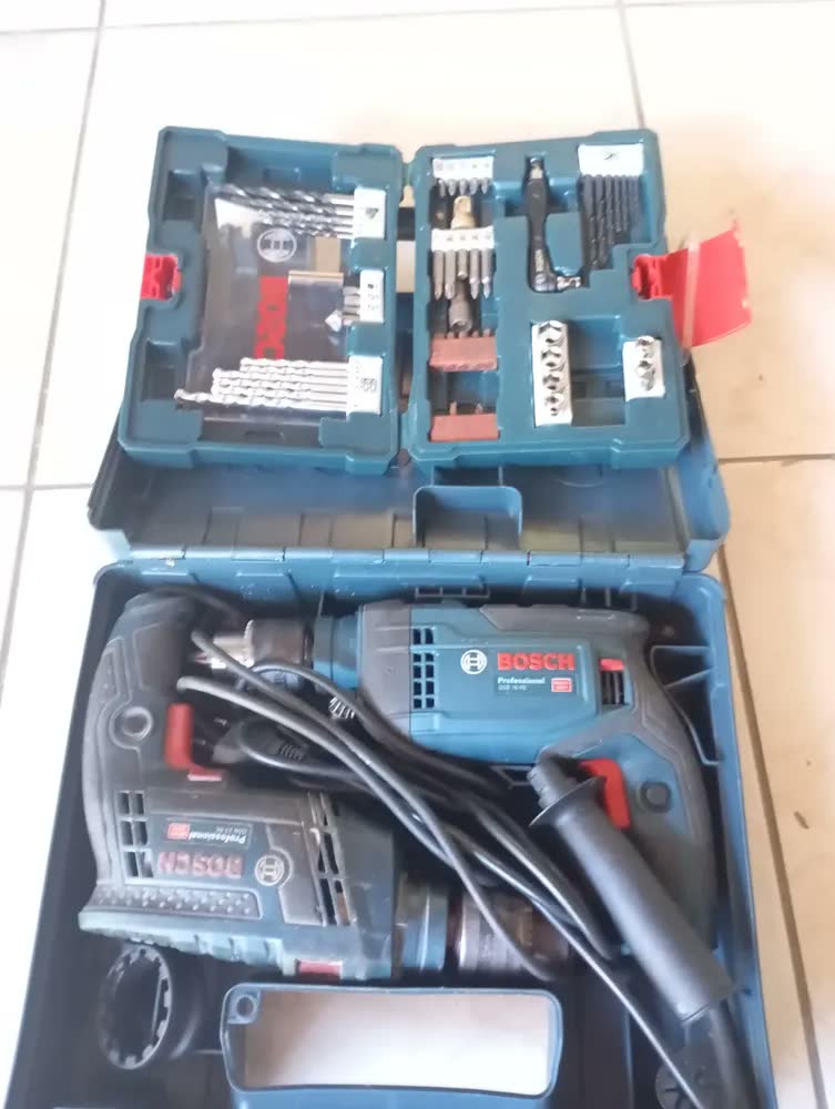foto de Furadeira Impacto 1/2pol 850w Gsb16 Re Maleta Bosch + Kit Cor Azul